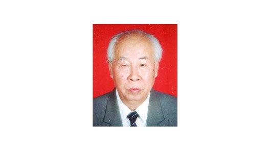 崔瑞珍.1980年－1984年任學(xué)校校長；1984年－1989年任學(xué)校黨委書記