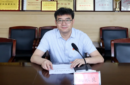 黨委委員、副院長    周永良