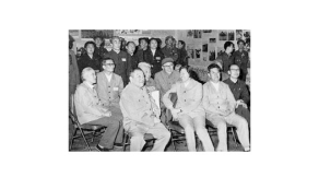 布赫、郝建秀同志來我校視察工作