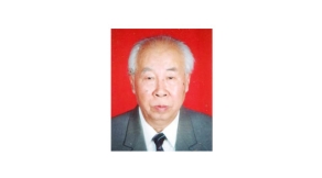 崔瑞珍.1980年－1984年任學(xué)校校長；1984年－1989年任學(xué)校黨委書記