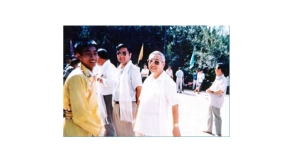 交通廳副廳長(zhǎng)姚尚宏、呼市副市長(zhǎng)連輯看望藏族學(xué)生